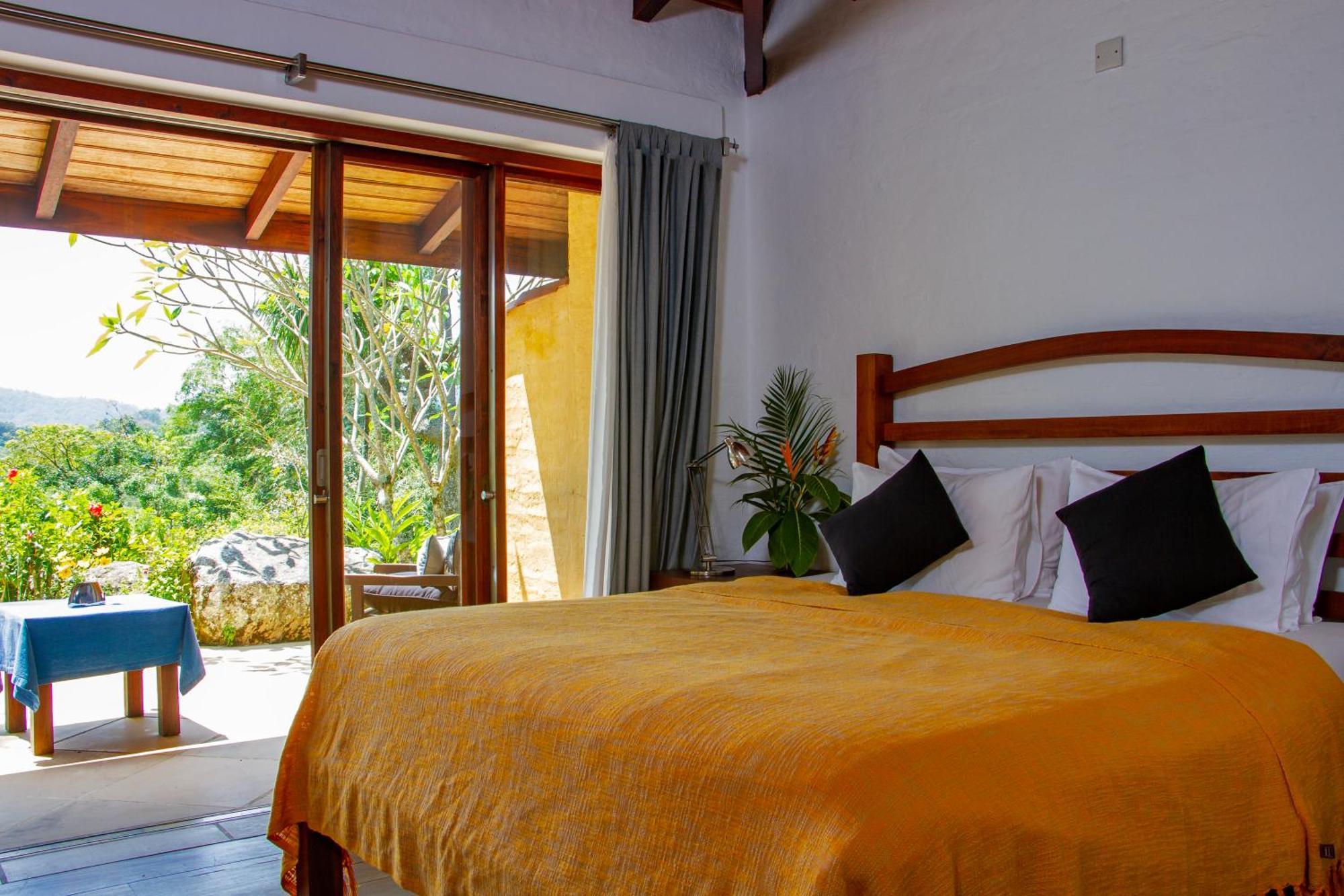 Bougainvillea Retreat Канди Экстерьер фото